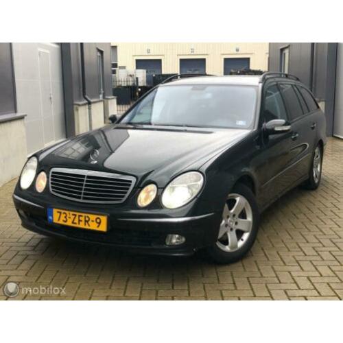 Mercedes E240 V6 Avantgarde combi 2003 trekhaak/lange apk