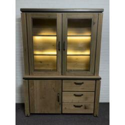 Buffetkast henders en hazel farmland met verlichting €999,-!