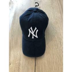 New York Yankees Pet (Navy) NIEUW MET KAARTJE ERAAN