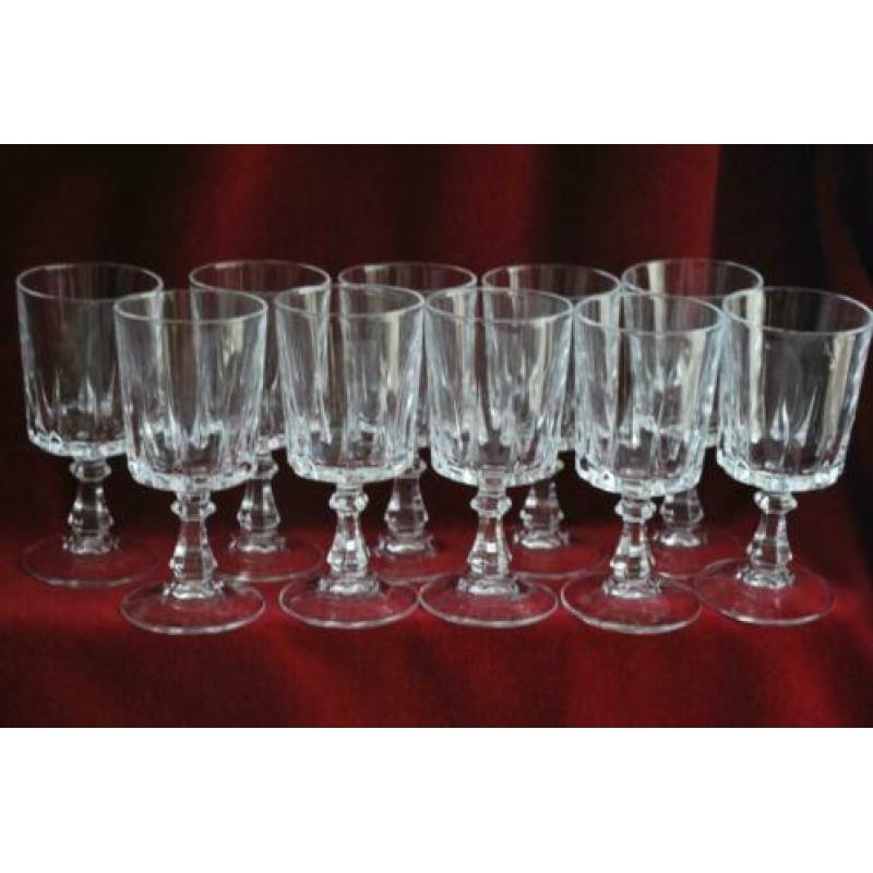 Retro Deel glasservies. Alles €10,00