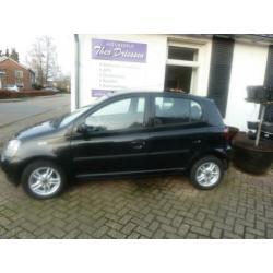 TOYOTA Yaris 1.3 16V VVT-I 5DR S-LINE Luna/AIRCO