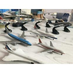 Complete vliegtuig collectie/schaalmodellen veelal Boeing747