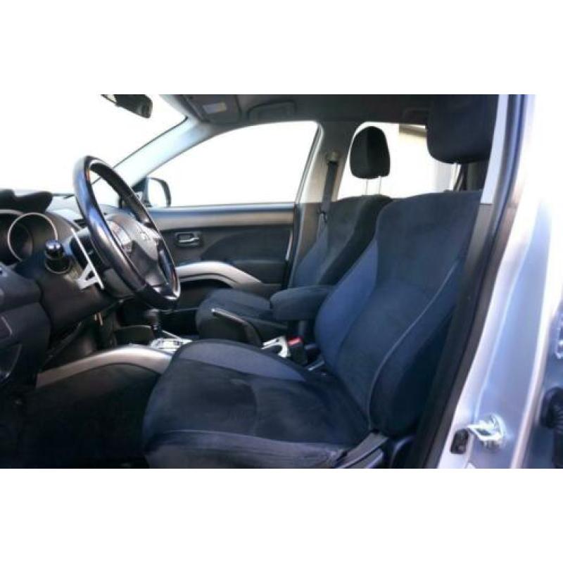 Mitsubishi Outlander 2.4 Intense+ 7 pers_Clima_Trekh_Cruise_