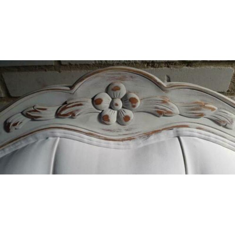 Loveseat