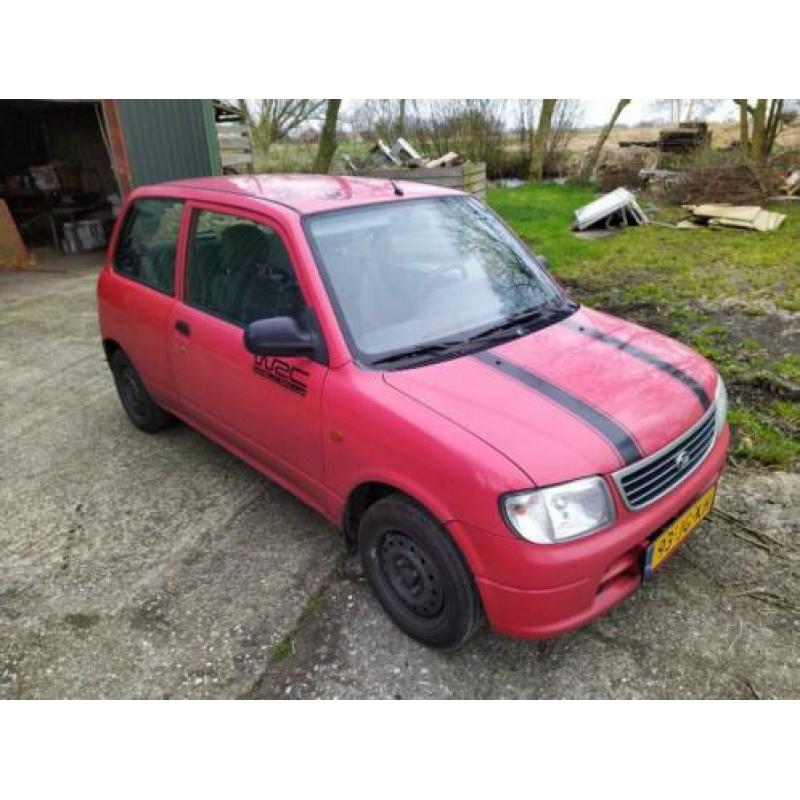 Daihatsu Cuore 1.0 STI 2002 Rood