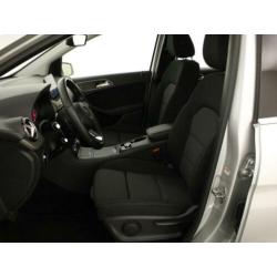 Mercedes-Benz B-Klasse 180 Style Automaat | Navigatie | Park
