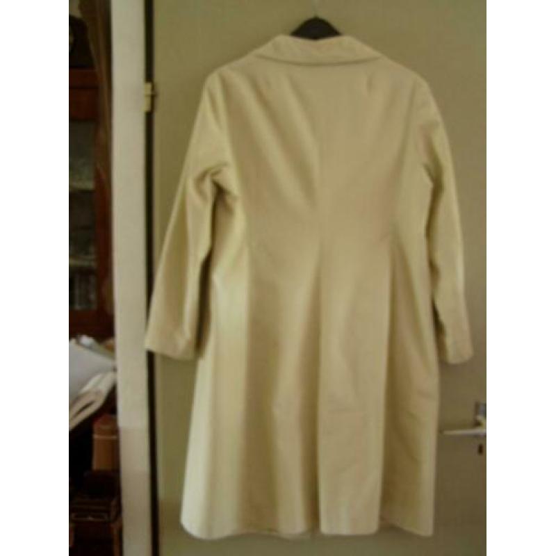 licht gele trenckcoat, A-lijn, maat 46
