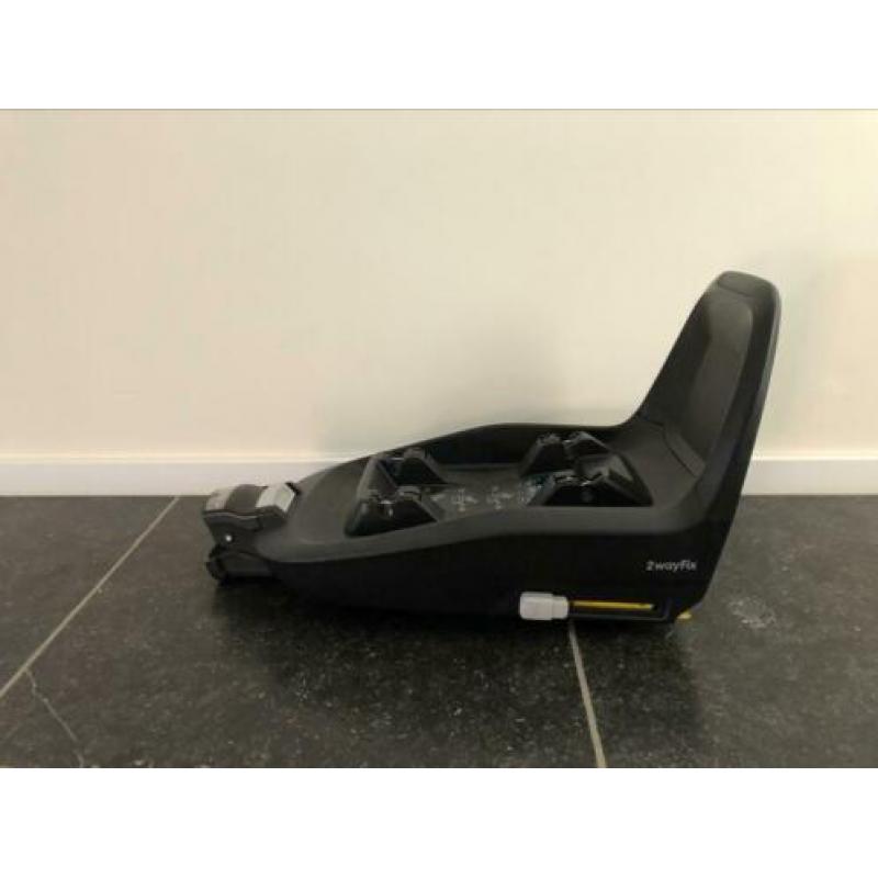 Maxi cosi pebble plus, voetenzak, base 2 wayfix, adapters