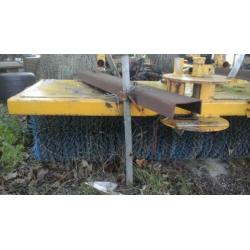 Veegmachine voor heftruck of trekker hydraulisch aangedreven