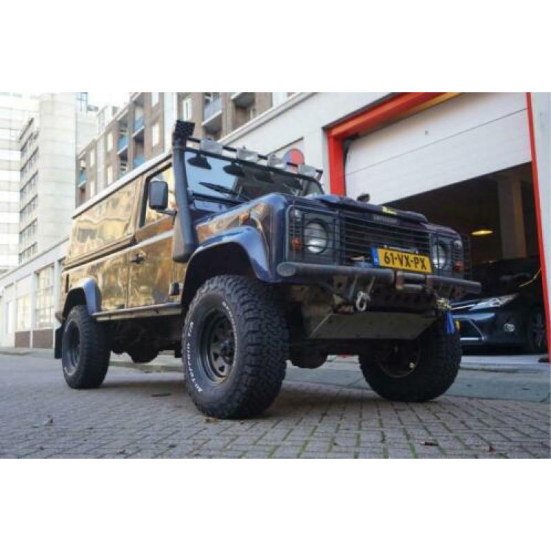 Land Rover Defender 2.5 Td5 110 * Vandaag nog het terrein in
