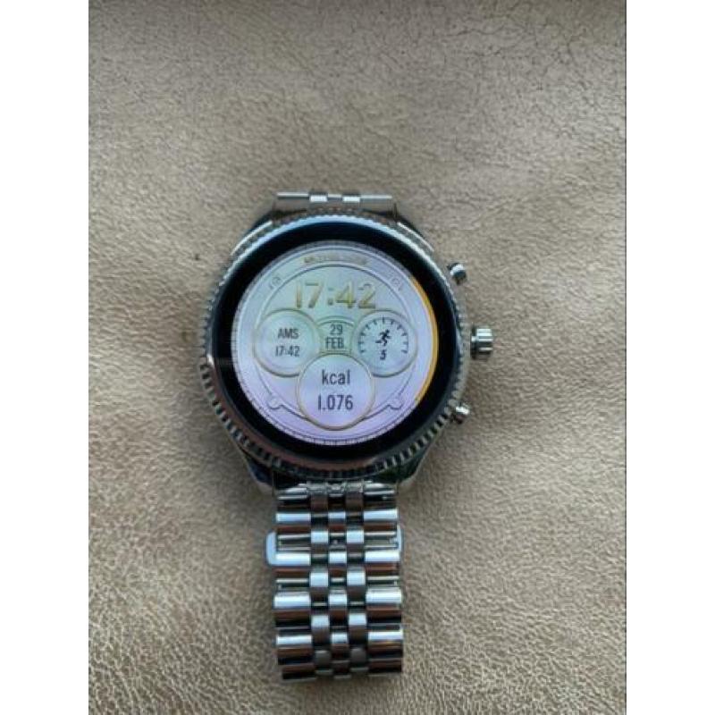 Micheal kors Lexington smartwatch