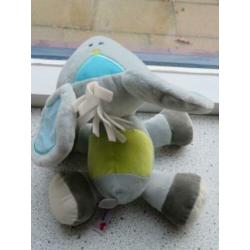 Olifant van Prenatal met witte manen meet ca 23 cm breed