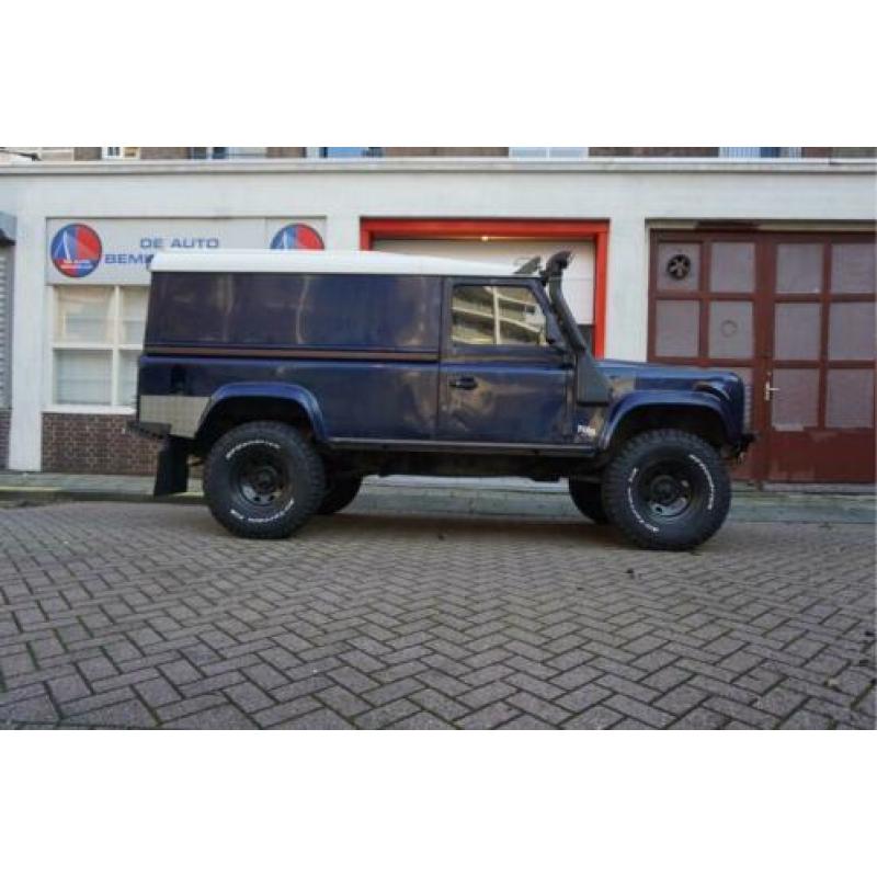 Land Rover Defender 2.5 Td5 110 * Vandaag nog het terrein in