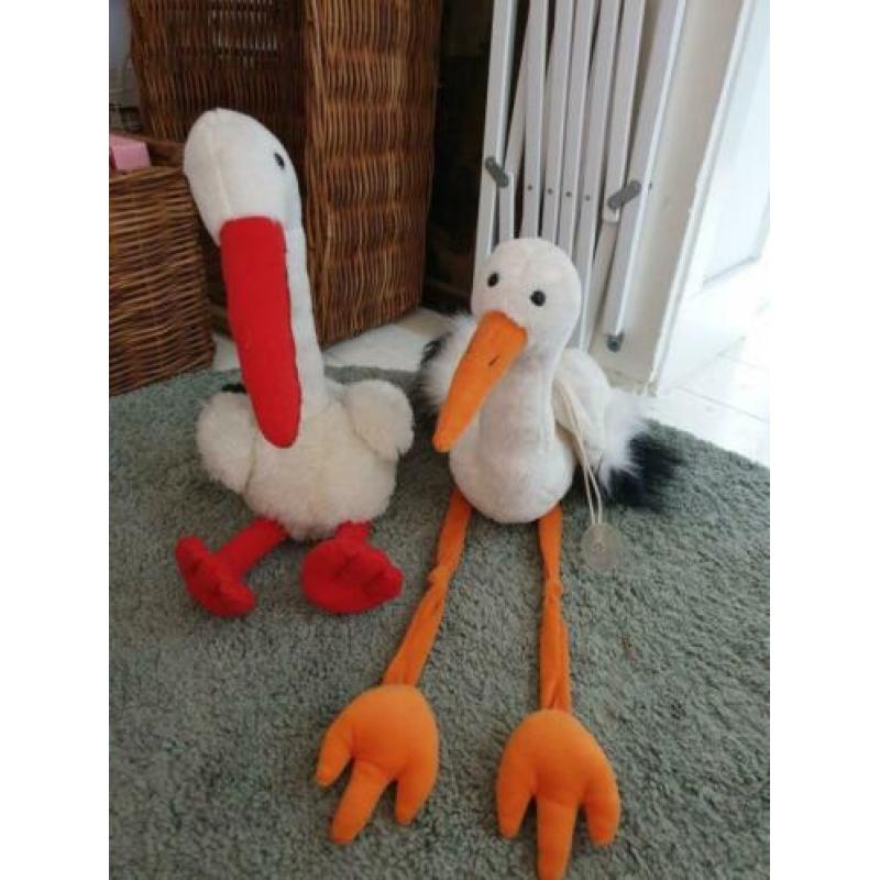 2 ooievaars, 1 bewegende 1 voor aan iets op te hangen