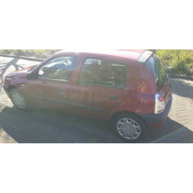 Renault Clio 1.4 RN 5DR 2001 apk 13/12/20