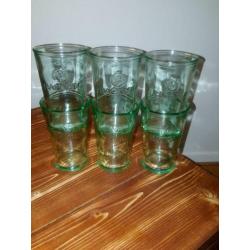 Bacardi Set met 8 glazen en accessoires.
