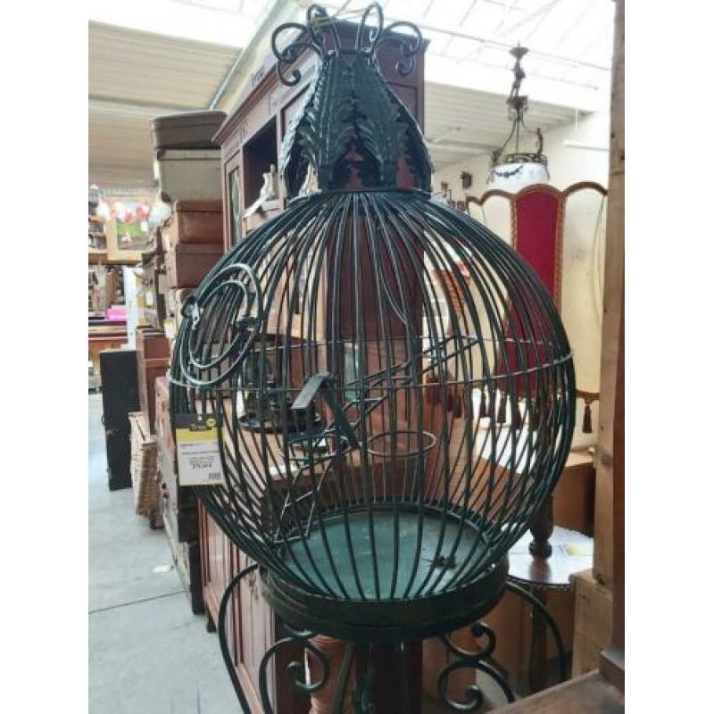 zeer mooi en decorztieg vogelkooi
