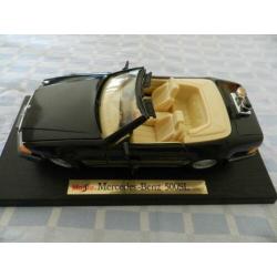 Maisto MERCEDES 500SL 1:18 met aansteker