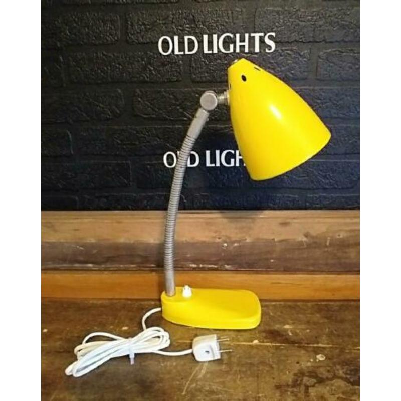 Gele Hala zeist vintage type 13 jaren 60 dames bureaulamp