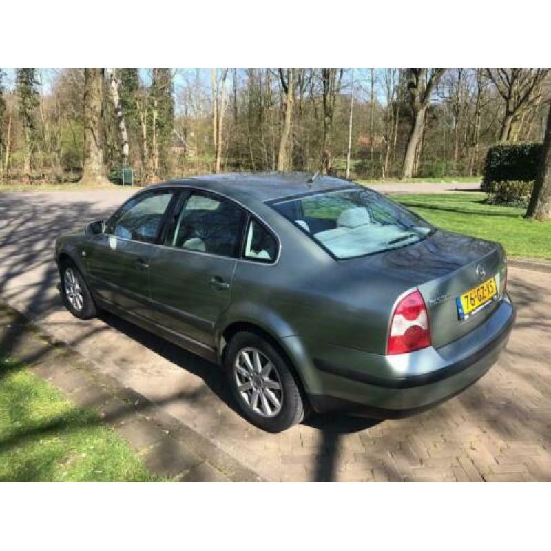 Volkswagen Passat 2.3 V5 Comfortline 4Motion