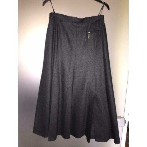Nieuwe Basler rok zuiver scheerwol maat 36