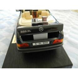 Maisto MERCEDES 500SL 1:18 met aansteker