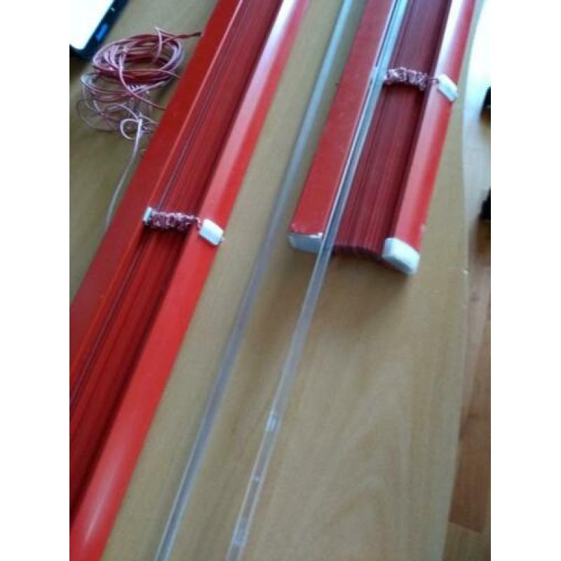 Jaloezieën rood 2 stuks