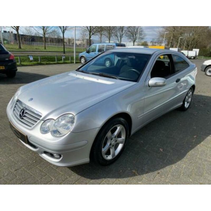 Mercedes-Benz C-klasse 200 CDI Sportcoupé automaat!