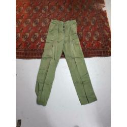 Koninklijke Landmacht Broek 1979. €8,-.