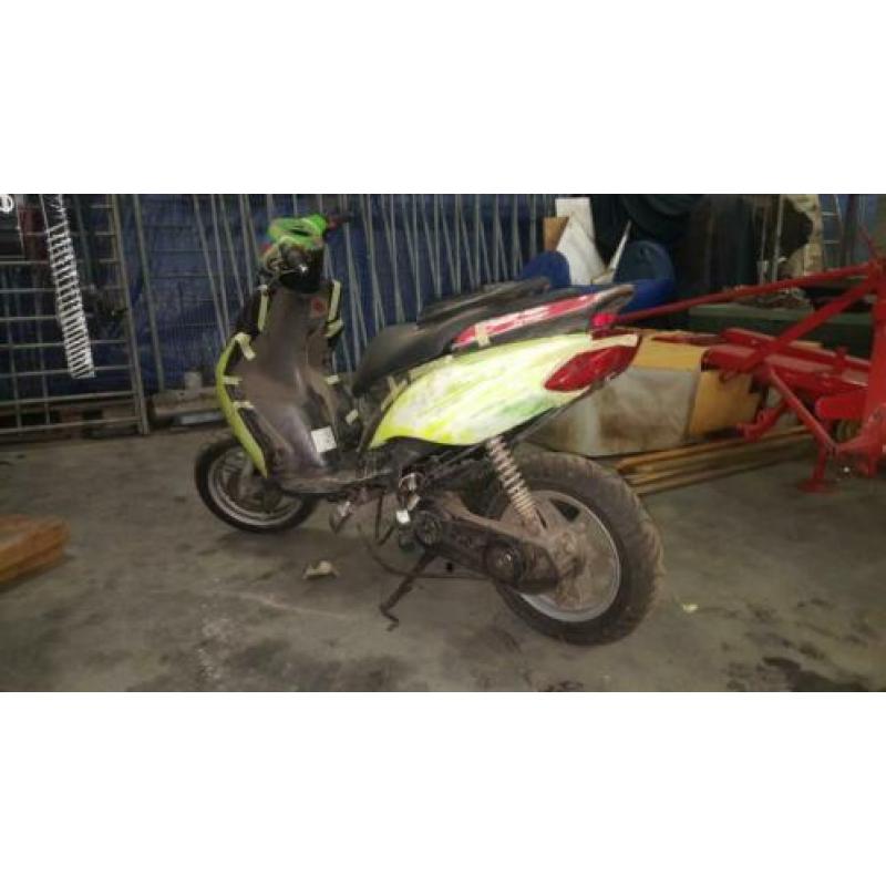 jog RR LC minarelli horizontaal loop of sloop met kenteken