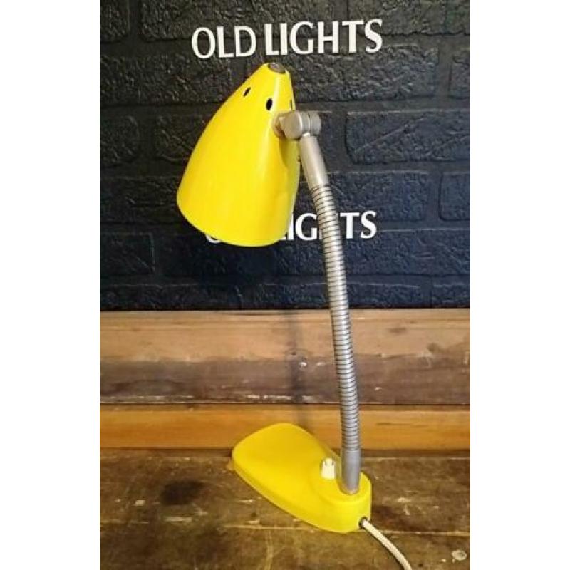 Gele Hala zeist vintage type 13 jaren 60 dames bureaulamp