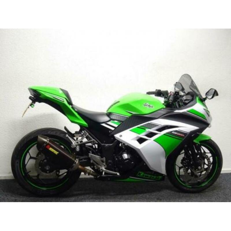 Bloedmooie Kawasaki NINJA 300 ABS AKRAPOVIC (bj 2015)