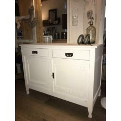 Wit brocante dressoir