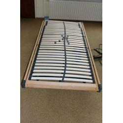 Elektrische lattenbodem 90 x 200 inclusief afneembare poten
