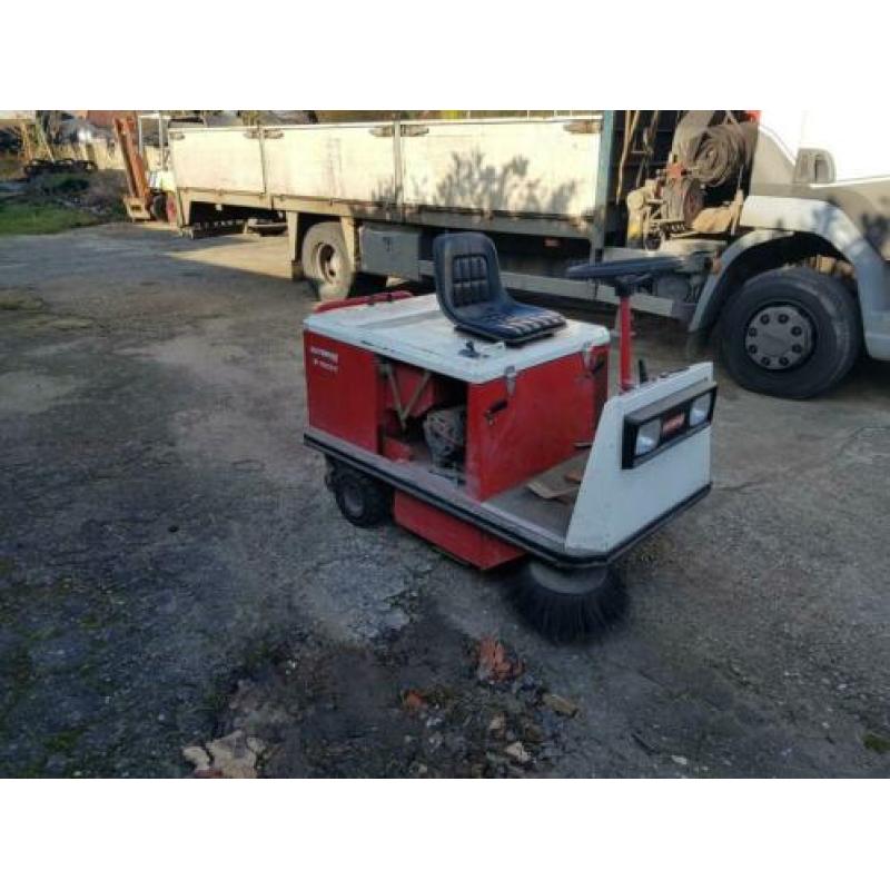 Veegmachine elektrisch aangedreven