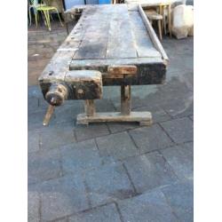 Oude werkbank