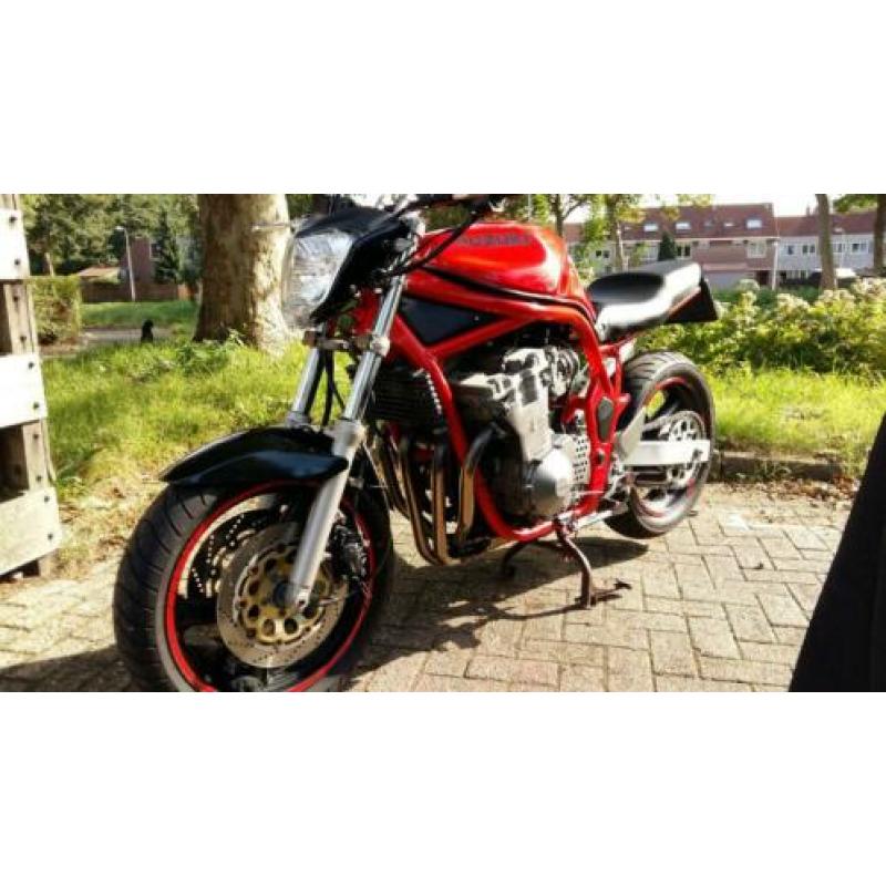 Suzuki GSF Bandit 600 uit 1995