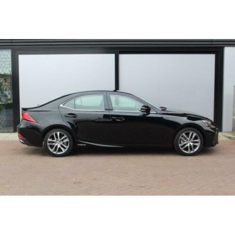 Lexus IS 300h Hybrid Business Line | Safety Pack | DAB tuner