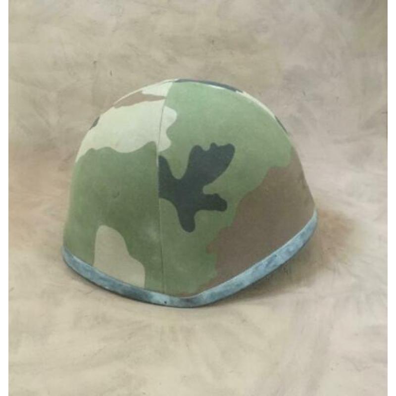 Franse helm met camo cover type F1 - 1989