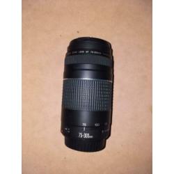 canon eos 1000d met telelens 300mm plus statief