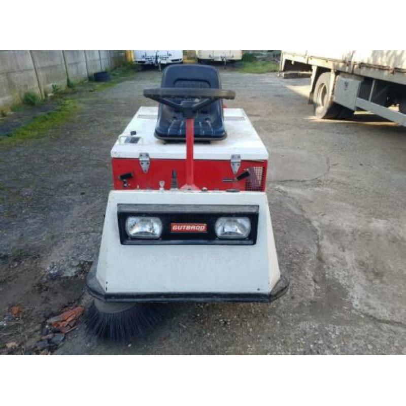 Veegmachine elektrisch aangedreven