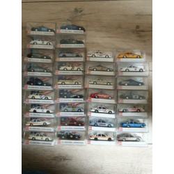 Busch chevrolet caprice verzameling 32 stuks 1:87