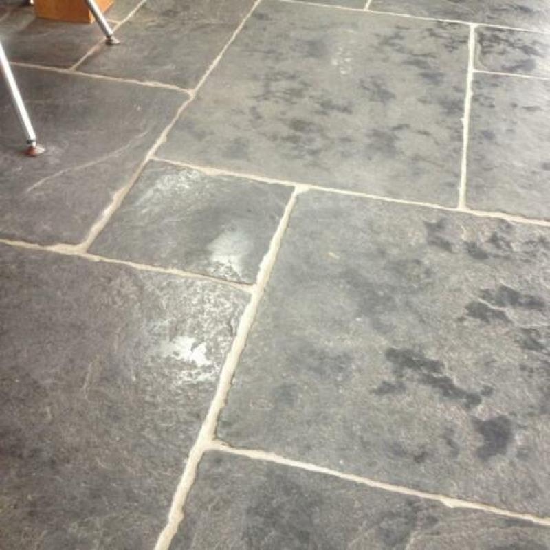 antieke keukenvloer Castle Stone Black 60x60 cm verouderd