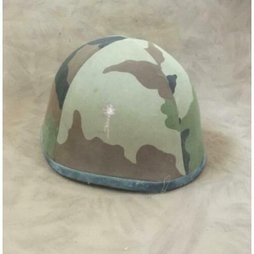 Franse helm met camo cover type F1 - 1989