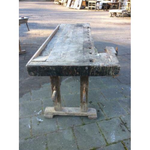 Oude werkbank
