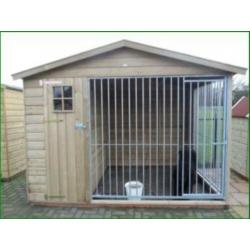 HONDENVERBLIJF met overdekte kennel hondenhokken met kennel