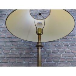 Tafellamp royaal klasse in goede staat vintage.