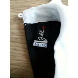 Zwarte meisjes trui met vaste witte blouse