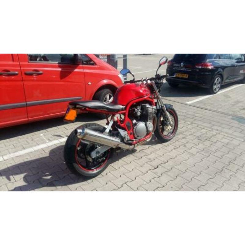 Suzuki GSF Bandit 600 uit 1995