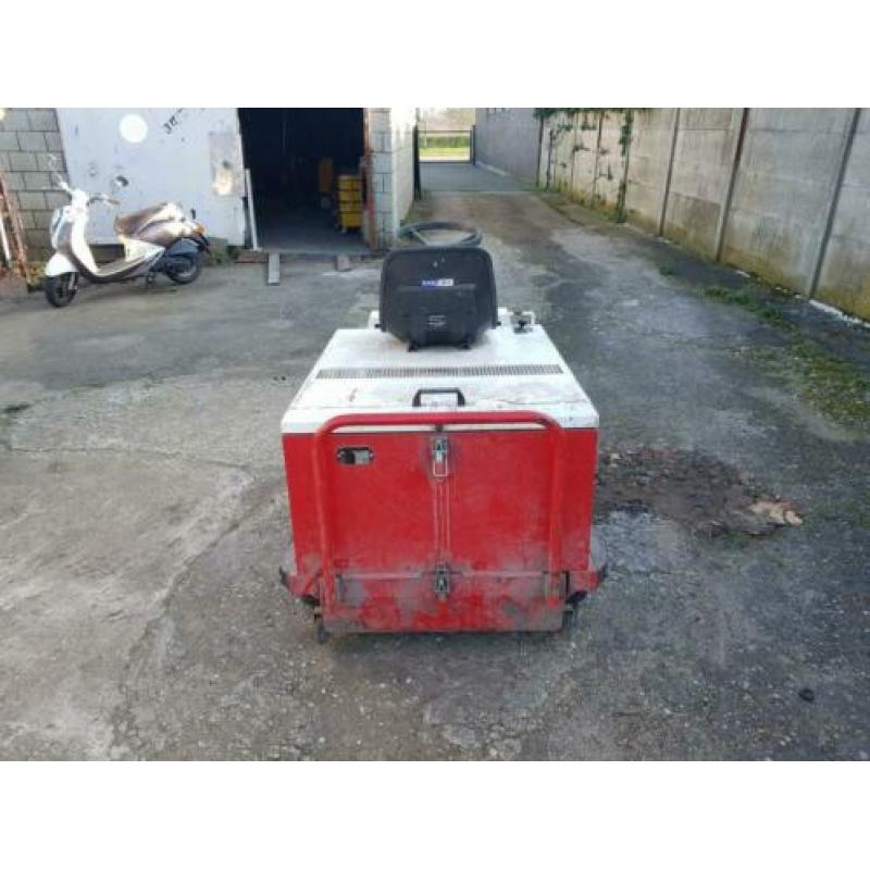 Veegmachine elektrisch aangedreven